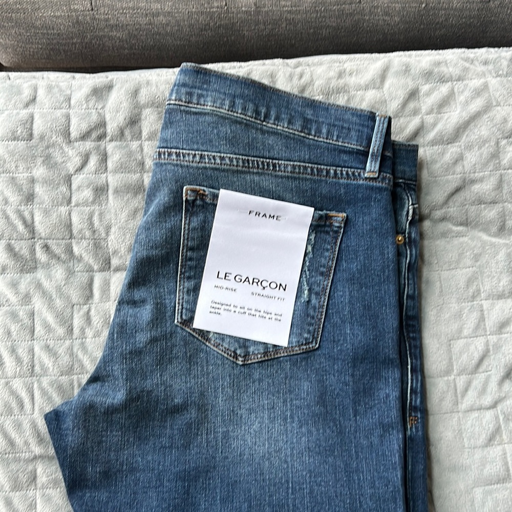 FRAME Le Garcon mid-rise straight fit cuffed jeans. 31. NWT.